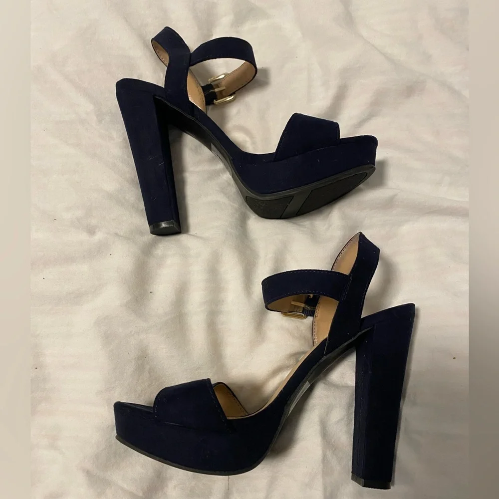 Lauren Conrad Navy Suede Heels - Picture 3 of 4